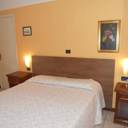 Hotell Salus Montecatini Terme