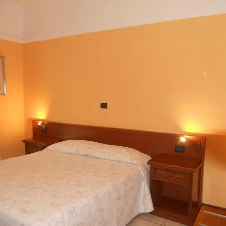 Hotell Salus 3*
