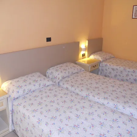 Salus Hotell